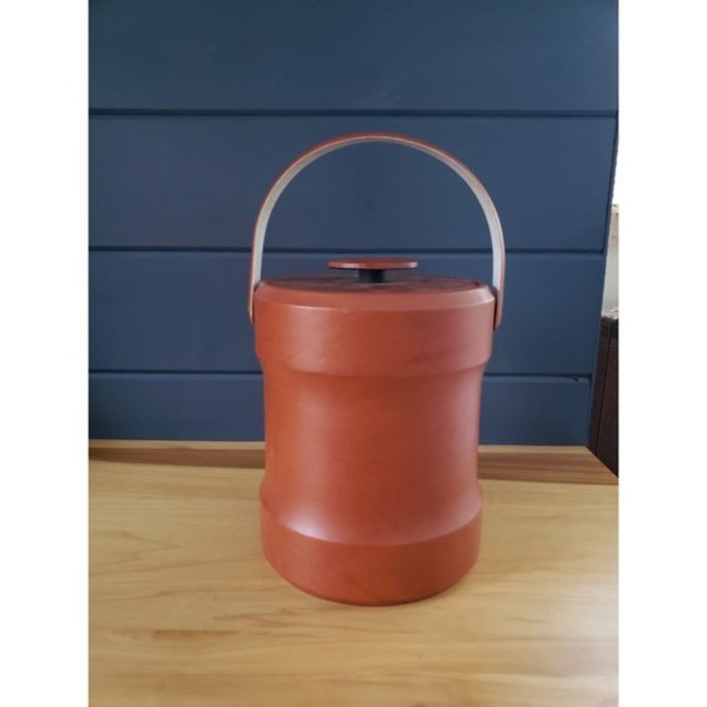 Vintage‎ 70s Faux Leather Like New Ice Bucket